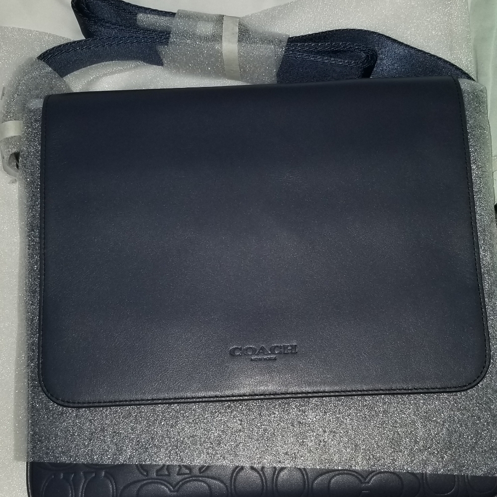 Messenger Bag - Picture 3 of 4